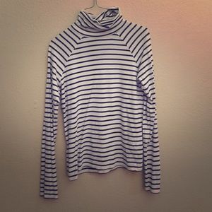 stripped turtle neck shirt