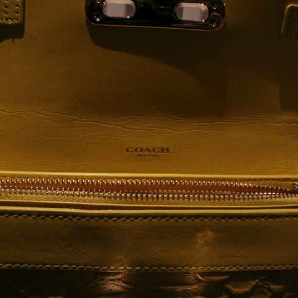 Coach Swagger Python Wallet NWT - Picture 4 of 4