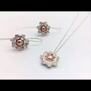 Silver Handmade Flower Earrings and Necklase