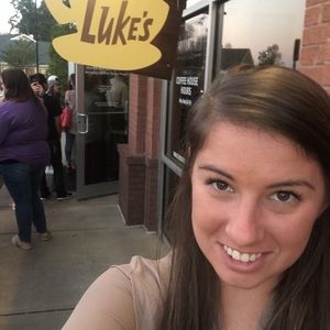 Meet your Posher, Daphne