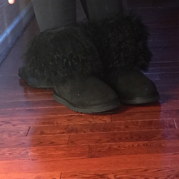 Black uggs