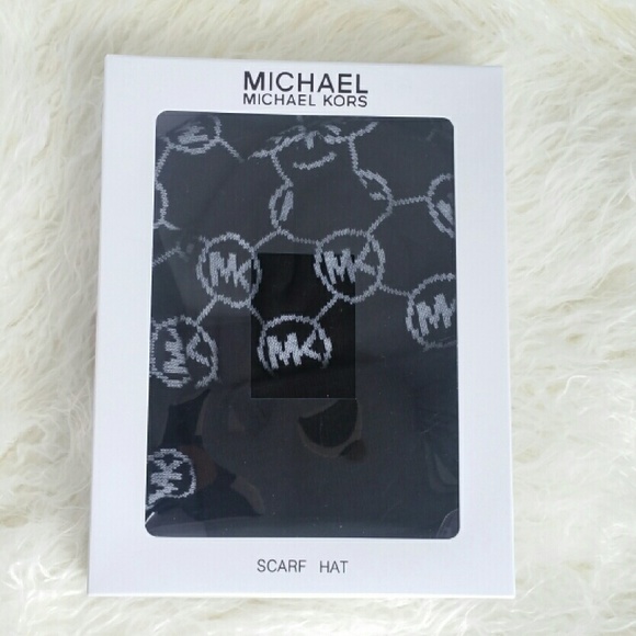 🌟LAST DAY LISTED 🌟Michael Kors BOXED SET - Picture 4 of 4