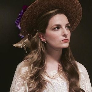 Meet your Posher, Becca