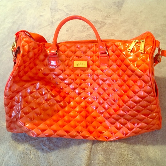 Nicole Miller Weekender