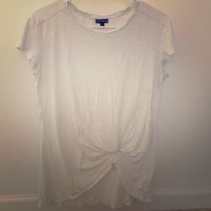 Basic tie up Express white t-shirt.