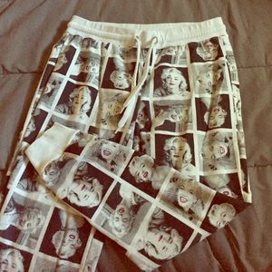 Marilyn Monroe sweatpants.