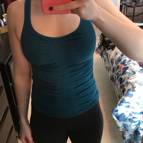 Dark blue Athleta workout tank