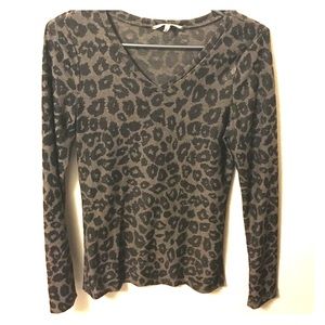 BKE Cheeta print long sleeve