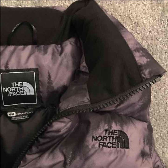 👍👍NWT North Face Nuptune puffer vest - Picture 3 of 4