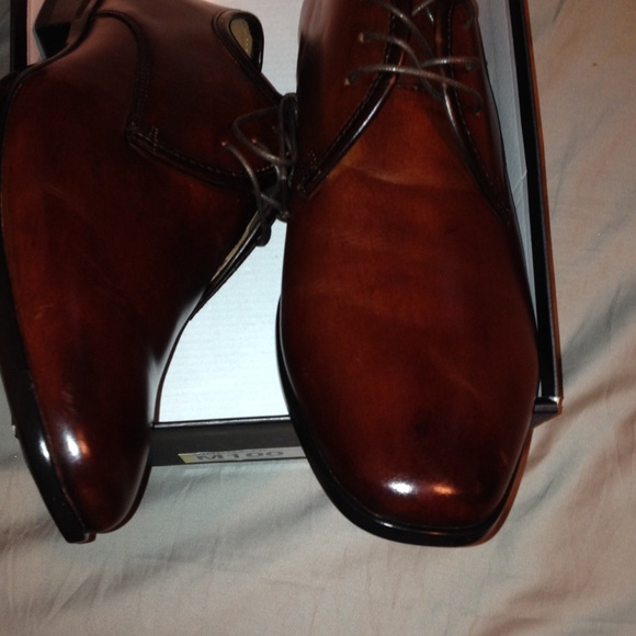 Dress shoes