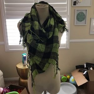 Green and black scarf