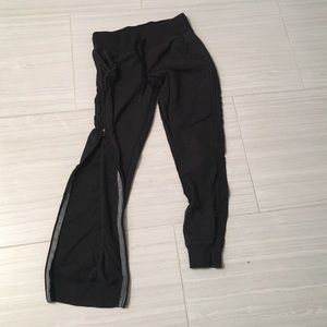Women's Lululemon sweatpant crops