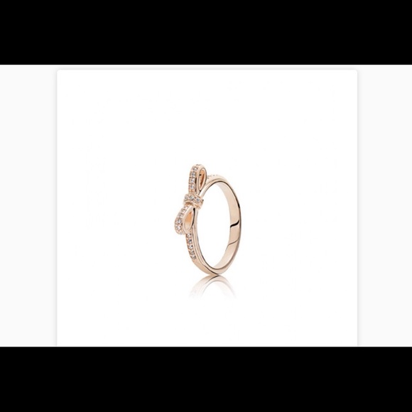 Pandora Rose Sparkling Bow