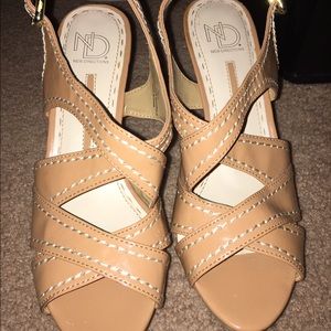 New Directions sandals – Brown Robyn Style