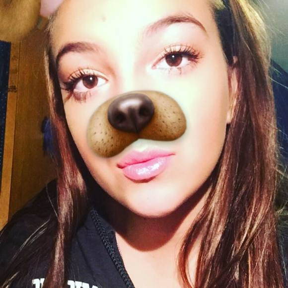 Meet your Posher, Tabitha - Picture 1 of 1