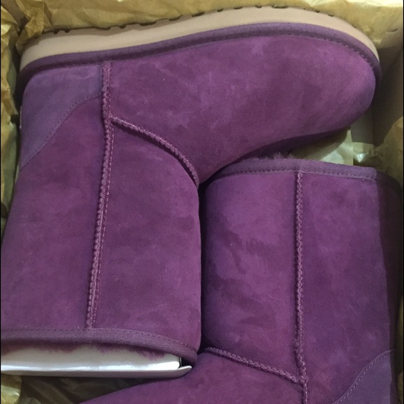 ❌SOLD❌Purple Short Uggs