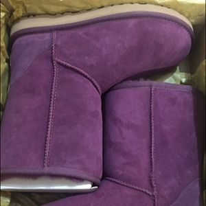 ❌SOLD❌Purple Short Uggs