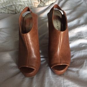 Madden girl heels size 6