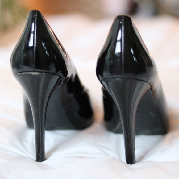 Kensie Girl Shoes - Kenzie Girl Patent Black Pumps Kensie Girl Shoes - Kenzie Girl Patent Black Pumps
