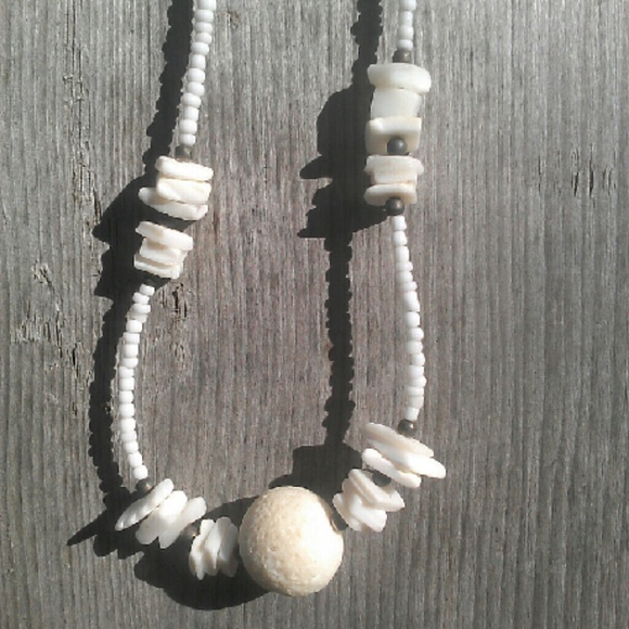 White & cream shell & bead necklace