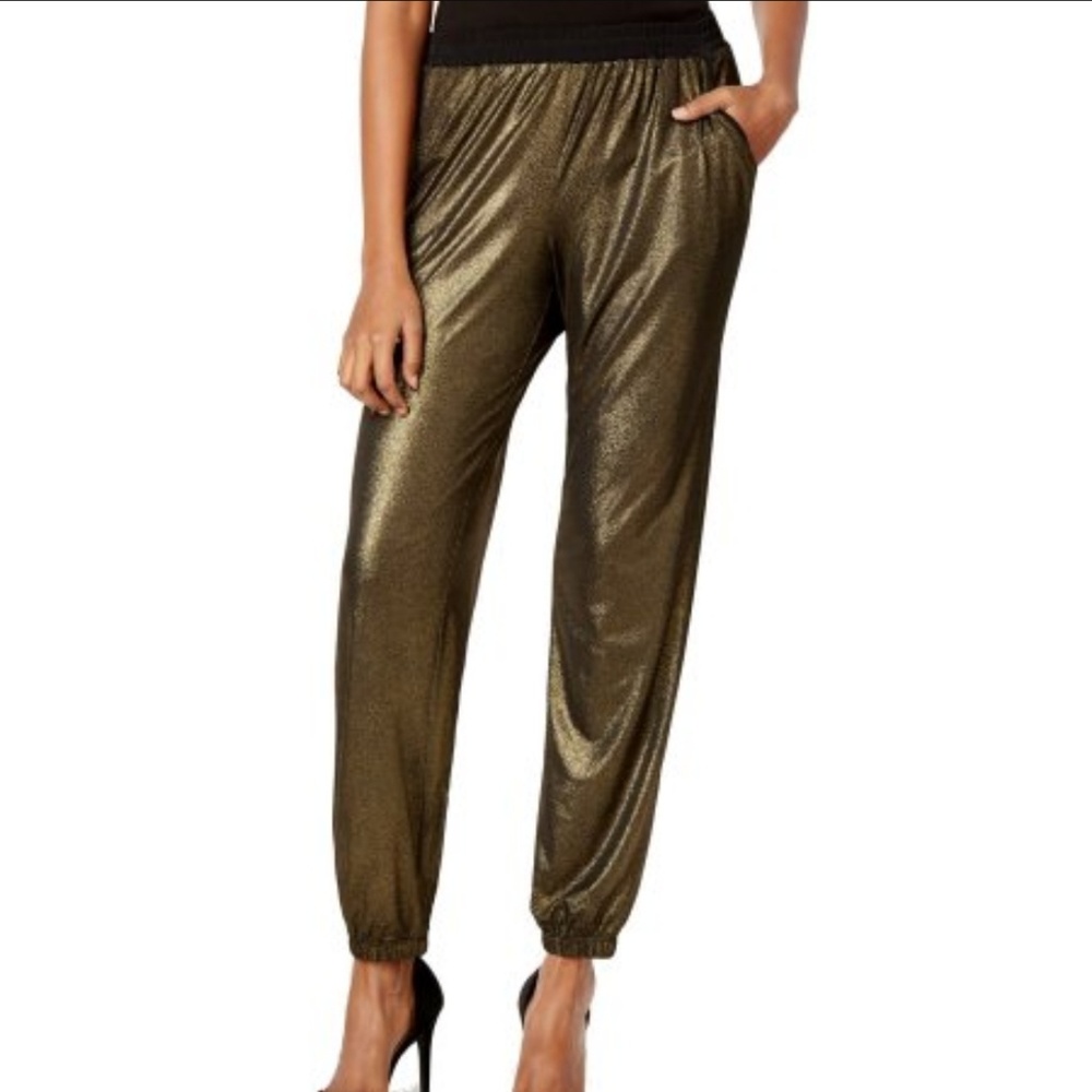 💥SOLD!!!💥SHINY GOLD STRETCH PANTS