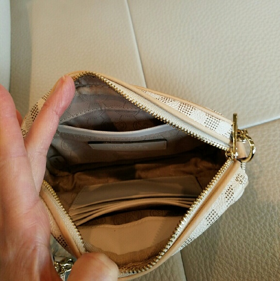 Purse - Picture 2 of 4
