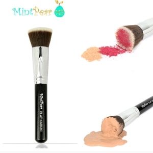 Mint Pear Flat Top Kabuki Blending Brush
