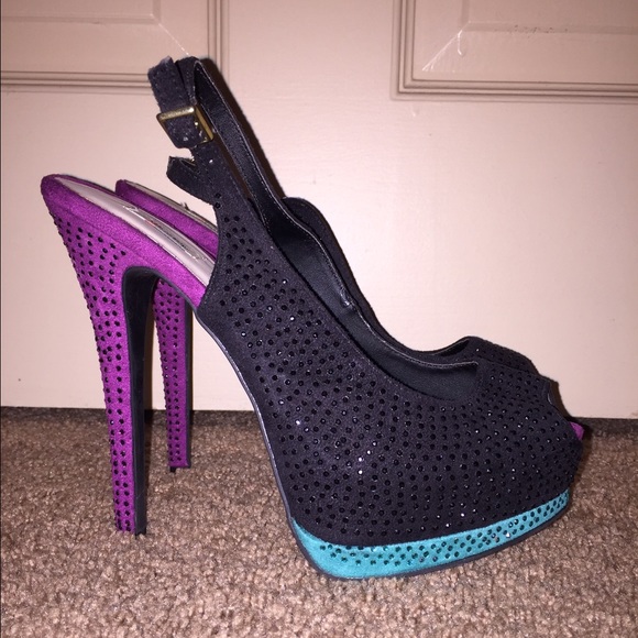 •NWOT• Olsenboye Platform Pumps