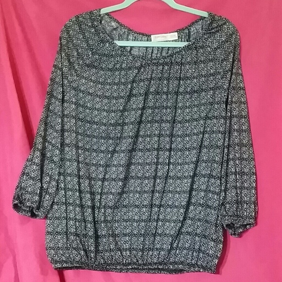 Elastic hemline long sleeve top size XXL 20