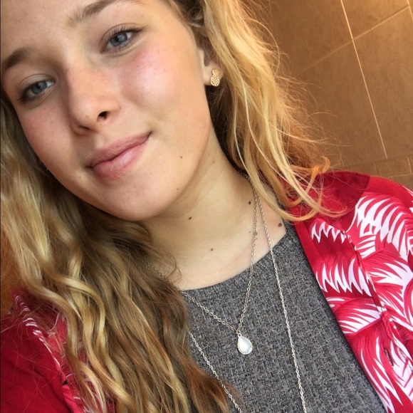 Meet your Posher, Sami