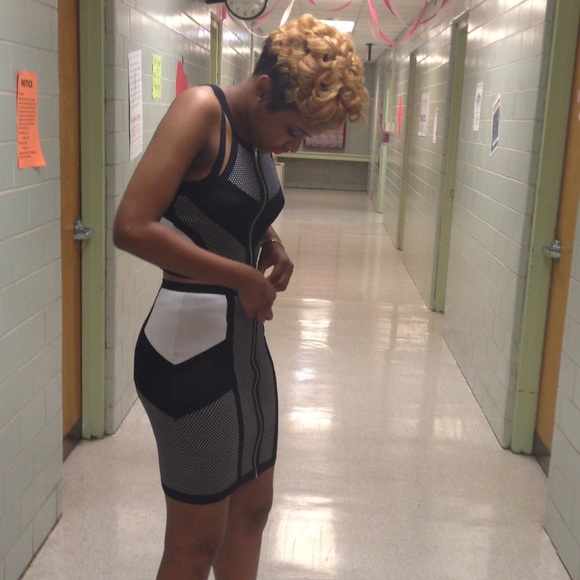 two piece✨ - Picture 2 of 3