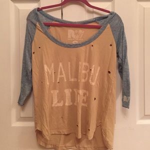 Cute 3-quarter sleeve!