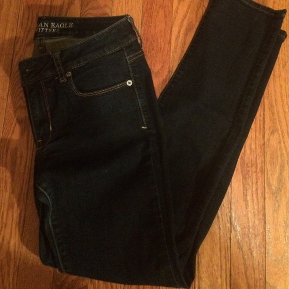 American Eagle Outfitters jeans size 6.