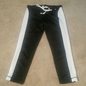 LAST CHANCE Victoria's Secret Capri joggers