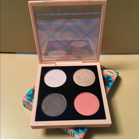 MAC eye shadow X4 -NEW- authentic