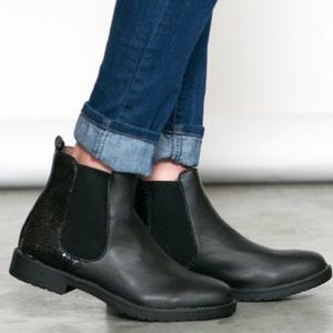 Glitter detailed Chelsea booties