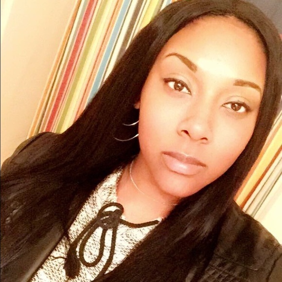 Meet your Posher, Courtney