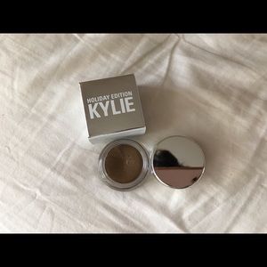 Kylie cosmetics shadow