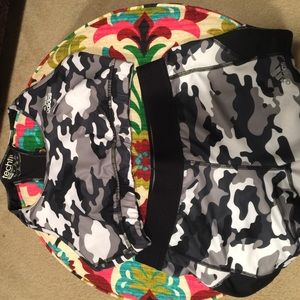 Adidas camouflage compression set. Size Med.