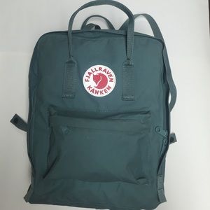 Fjallraven Kanken Daypack frost green