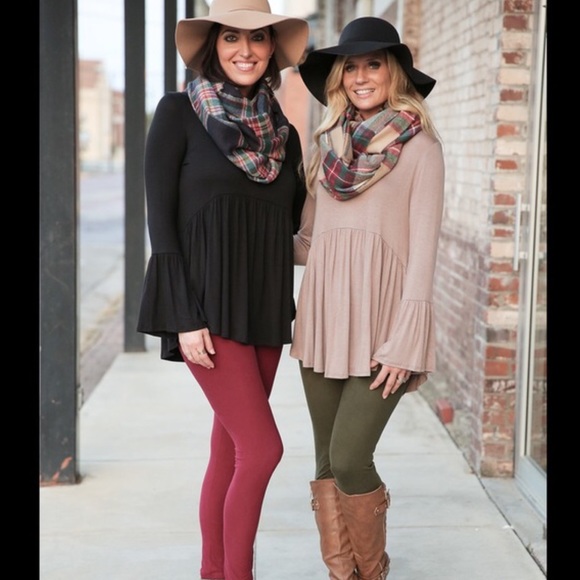 ❄️️Burgundy Soft Brushed Knit Leggings❄️️ - Picture 2 of 3