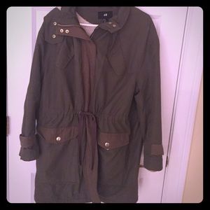 H&M Winter Coat Lined with faux fur hood in medium