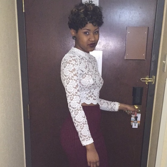 crop top✨ - Picture 2 of 2