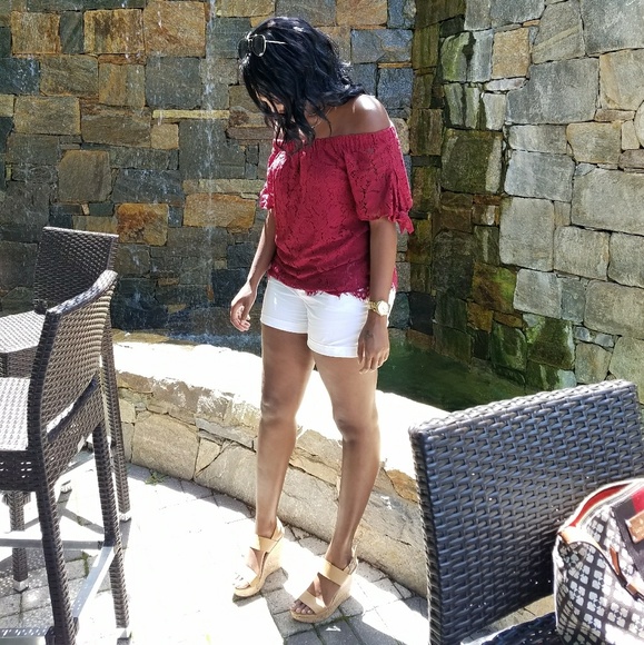 Meet your Posher, Courtney - Picture 2 of 7