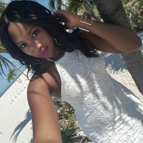 Meet your Posher, Courtney - Picture 7 of 7