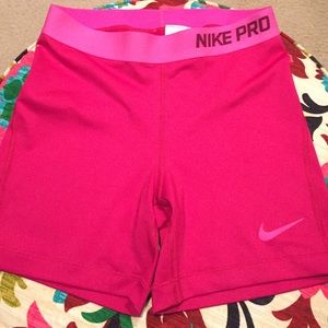 Women's Nike dri-fit shorts. Like new.