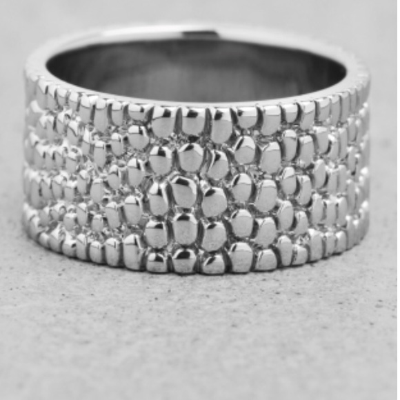 & Other Stories Reptile Effect Ring - Picture 4 of 4