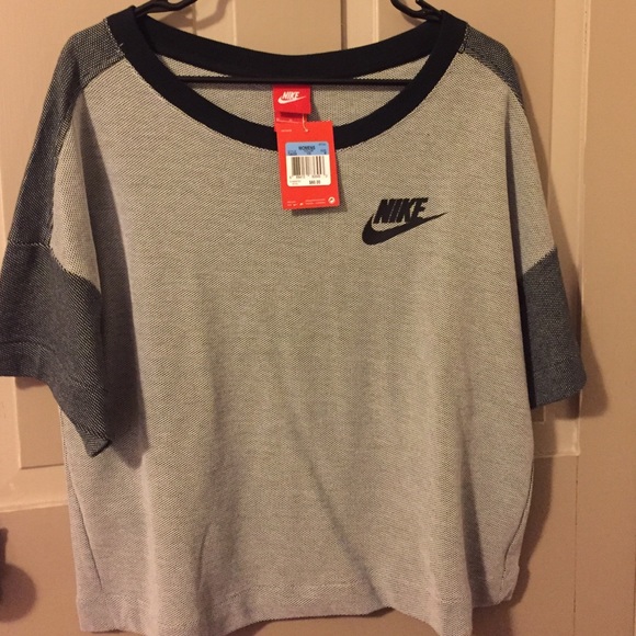*sale* Nike relaxed pull over
