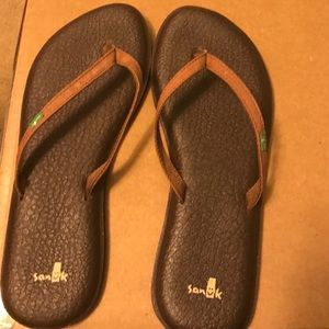 Sanuk Flip Flops