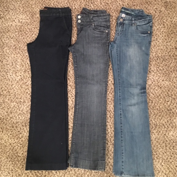 ‼️it's a STEAL‼️ Bundle of 3 size 6 jeans; EUC - Picture 2 of 4